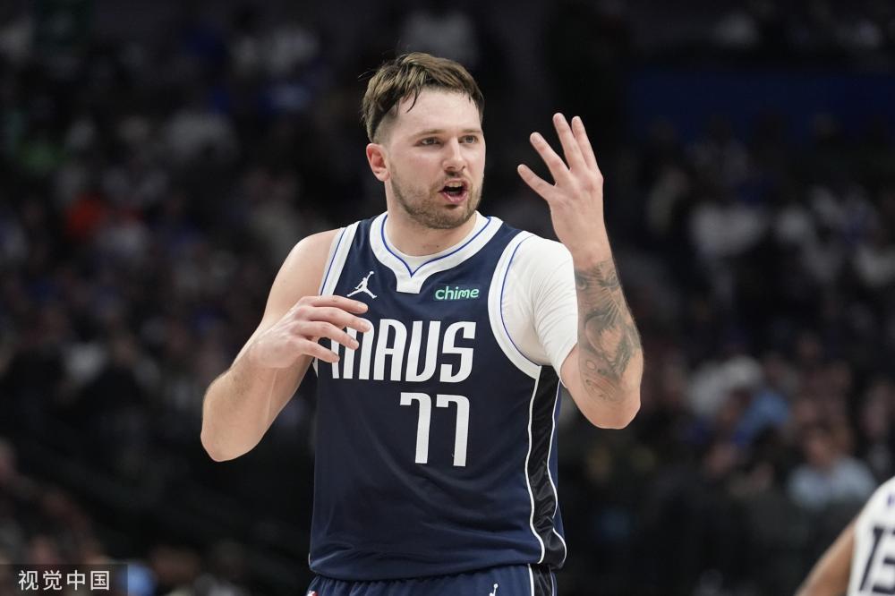 塔雷正在与 塔雷正在与